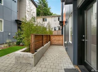 5917C Fauntleroy Way SW, Seattle, WA 98136