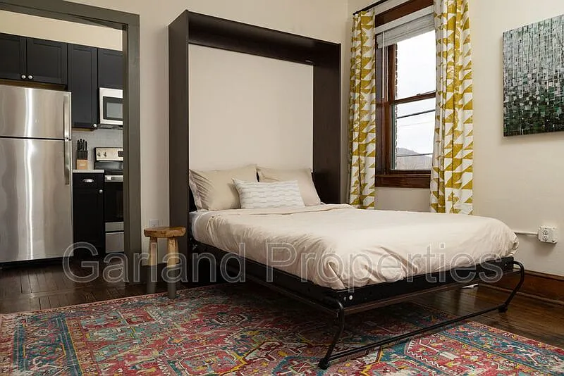 Studio, 1.0 bath, 308 sqft, $1,750 — Photo 3