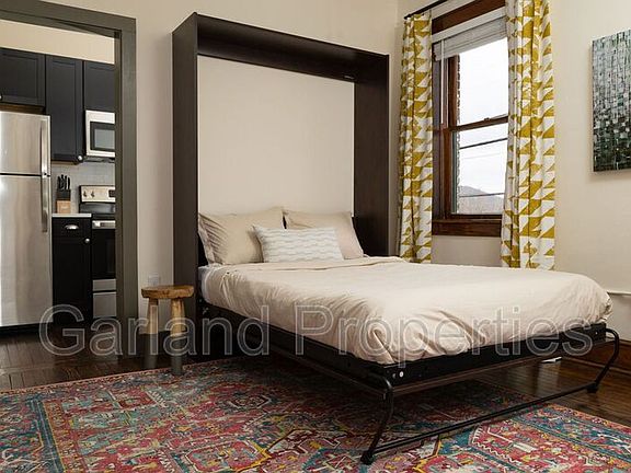 3rd image of 829 Salem Ave SW #4