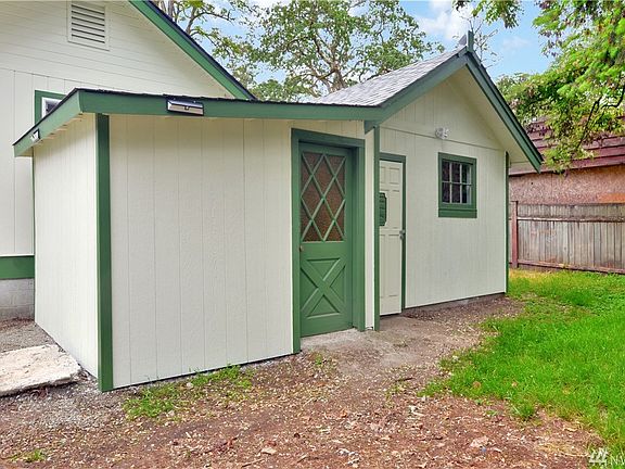 5th image of 6903 86th St SW