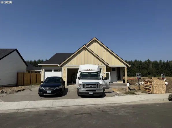 1220 Rachel Ln, Molalla, OR 97038