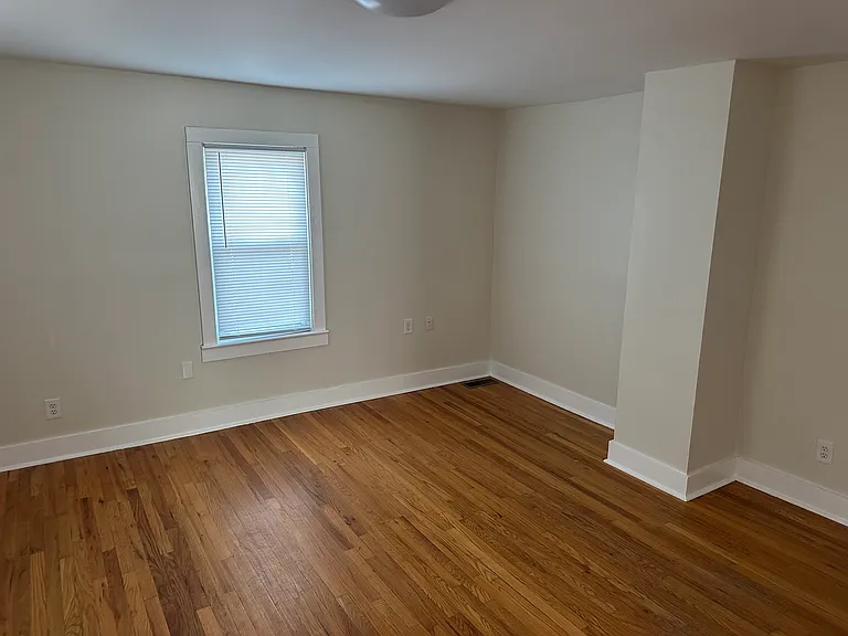 1512 Smallhouse Rd — Photo 8