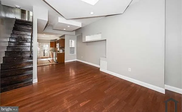 1336 W Toronto St — Photo 2