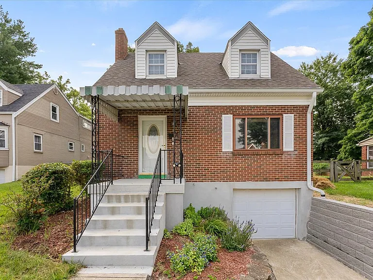 1103 Mount Allen Rd — Photo 1