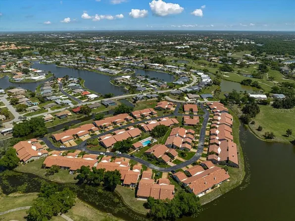 892 Country Club Cir #50, Venice, FL 34293