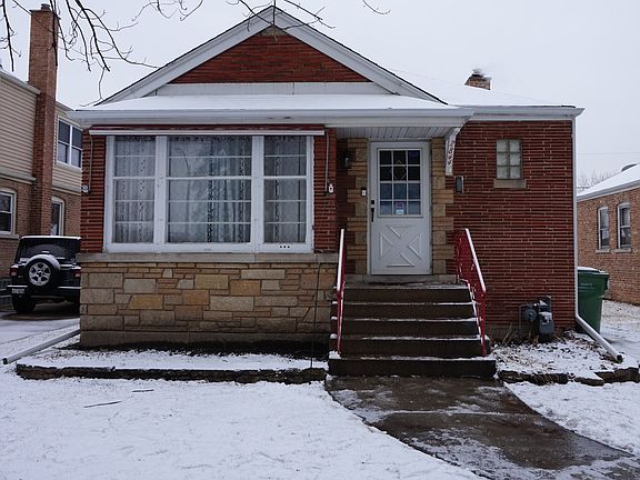 2nd image of 2844 W 98th St
