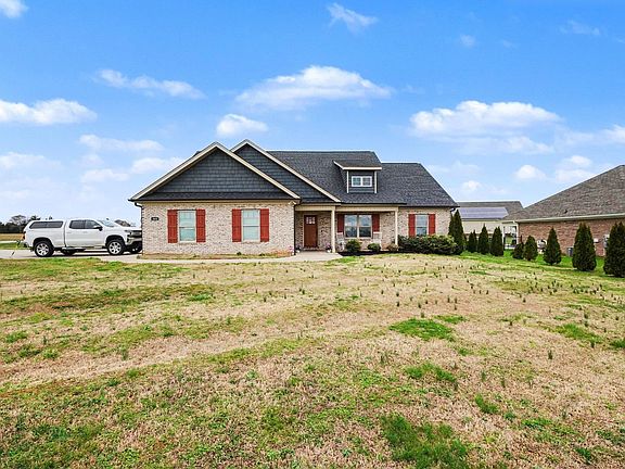 2nd image of 903 Love Springs Rd