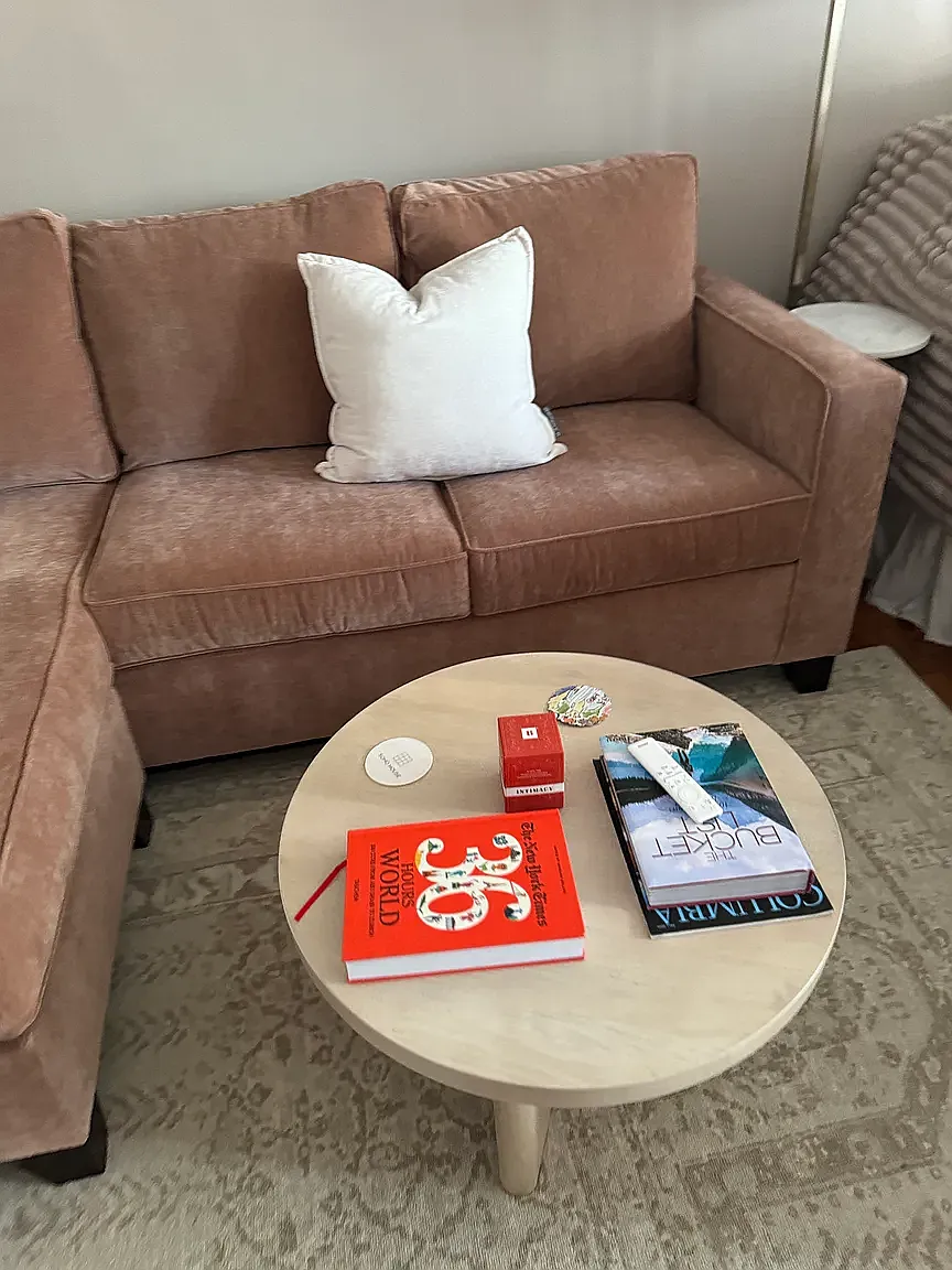 245 East 35th Street — Photo 3