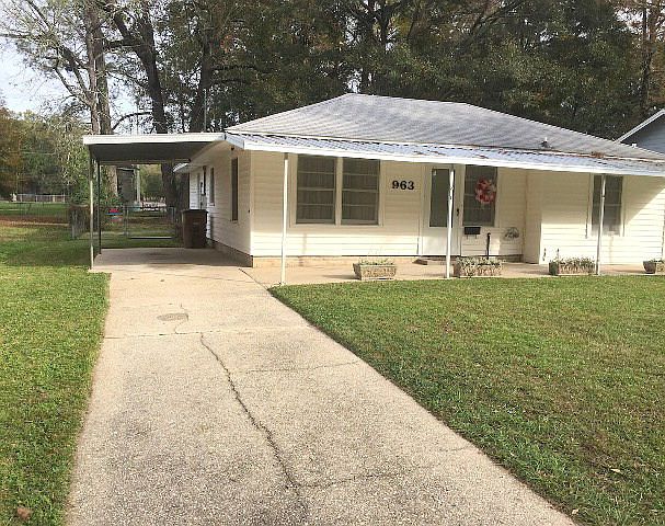 1st image of 963 Cloverdale Dr