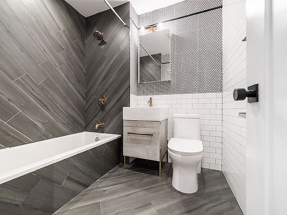 4th image of 1160 Rogers Ave #1C