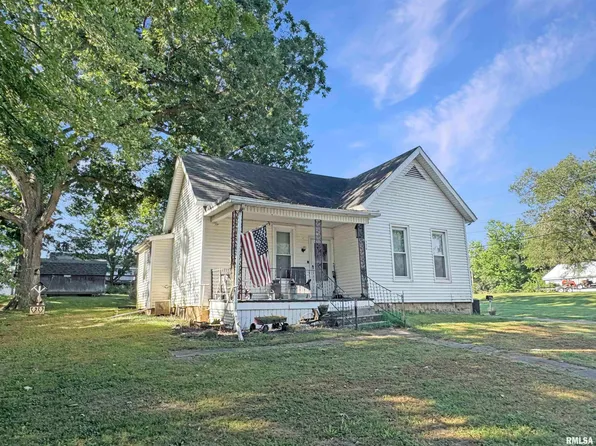 340 W 2nd St, Versailles, IL 62378