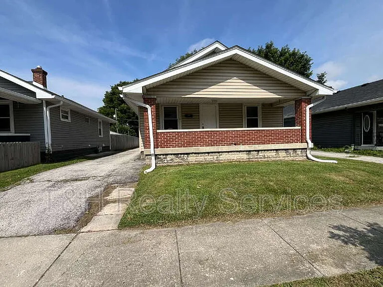 1534 Dawson St — Photo 1