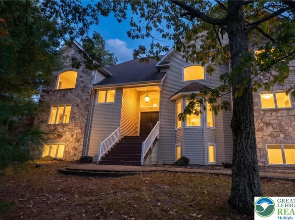 205 Osprey Way, East Stroudsburg, PA 18302