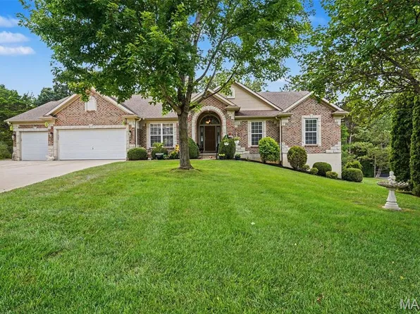 6337 White Clover Dr, Cedar Hill, MO 63016