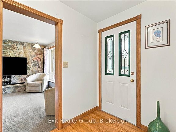 4th image of 341 Downs Rd
