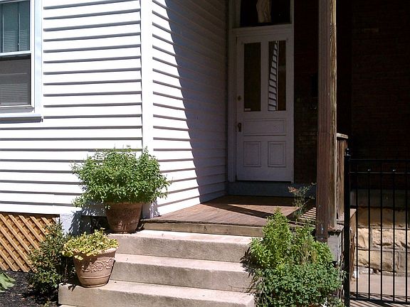 Entrance in rear of 1416 S 3rd St