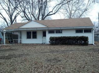 3916 SW Dixie Ct, Topeka, KS 66614