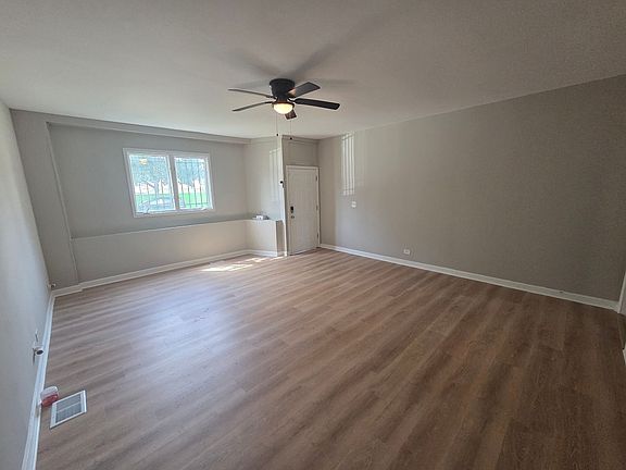 4th image of 2910 E 87th St #1