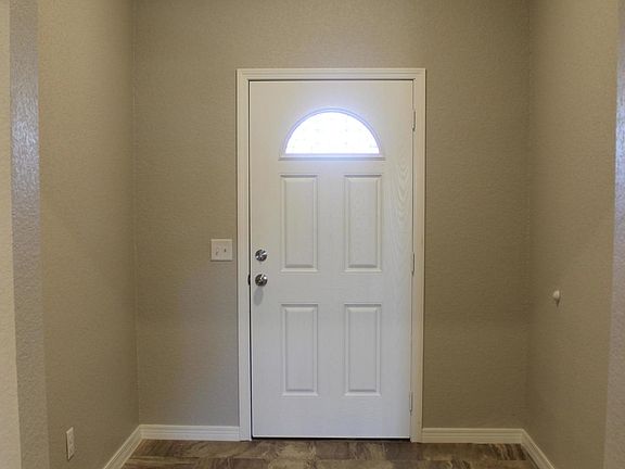 2nd image of 2909 Bismarck Ave