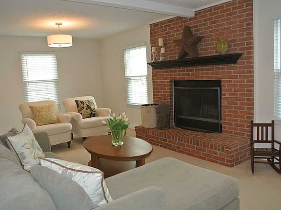 3rd image of 130 Valley Forge Dr
