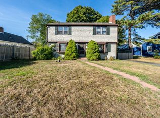 8 Mulberry St, Hyannis, MA 02601