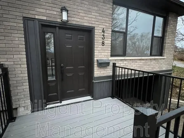 438 Bellevue St, Peterborough, ON K9H 5G6