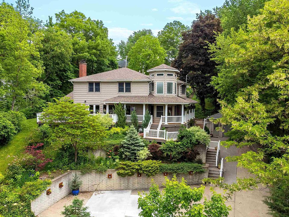 123 McClellan Blvd BD, Davenport, IA 52803 Zillow