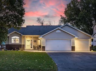 15036 Black Oak Rd NE, Prior Lake, MN 55372