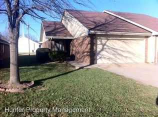 547 E Redwood St, Springfield, MO 65807