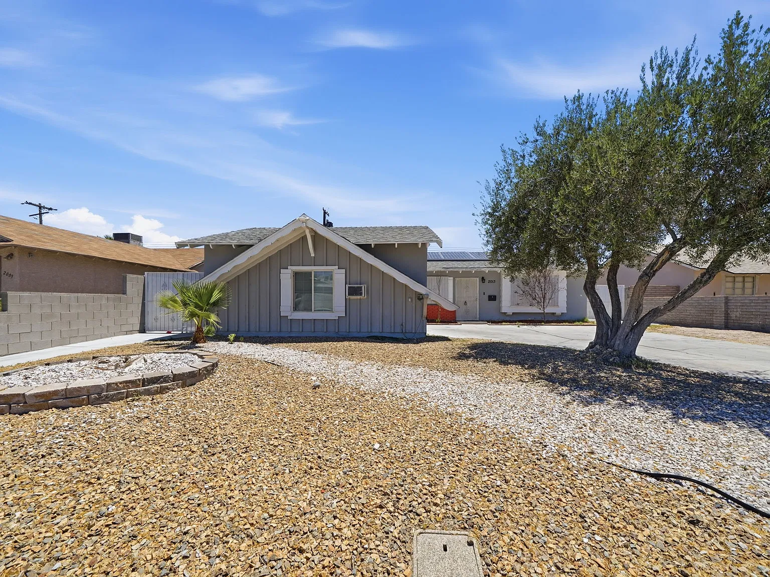 3 bed, 1242 sqft, $1,995 — Photo 2