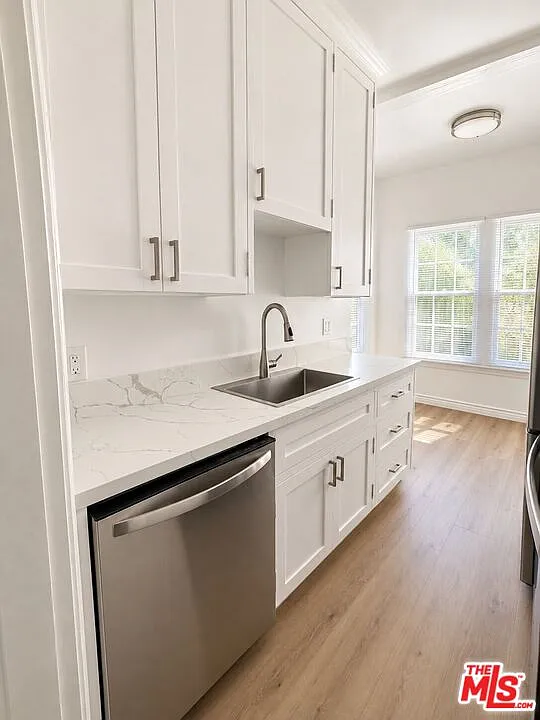 1 bed, 1.0 bath, $2,600 — Photo 4
