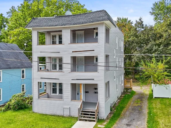 40 Roberts St, Johnson City, NY 13790