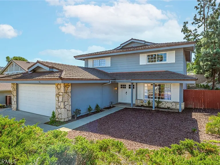 17958 Nearbank Dr — Photo 2