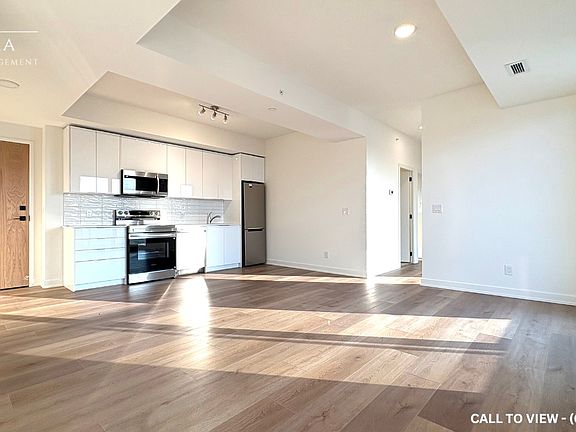 2nd image of 33 Erie Ave #1516