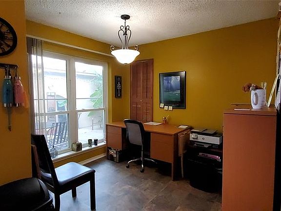 5th image of 3304 Palm Desert Ln