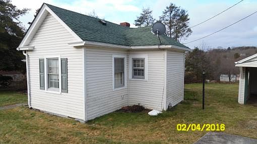 2nd image of 1211 Randolph Ave