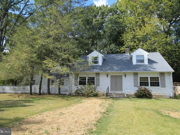 1635 Princeton Dr, State College, PA 16803