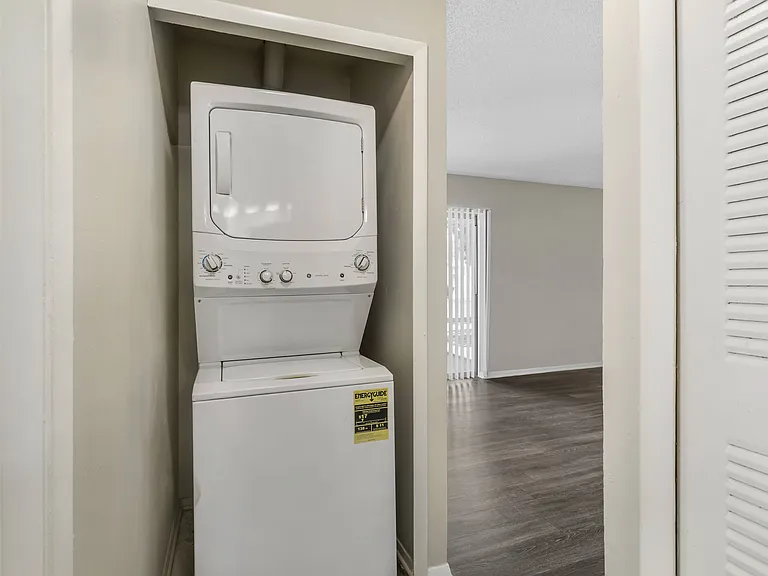Vue at Baymeadows — Photo 24