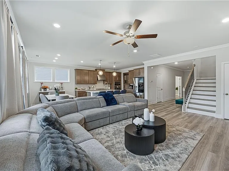 3168 Shirecrest Ln — Photo 11