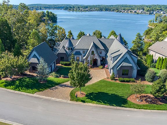 2nd image of 16537 Lighthouse Pointe Dr