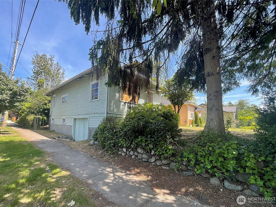 2nd image of 4402 S Othello Street
