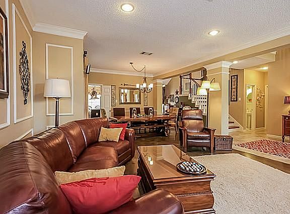 5th image of 1307 Edgewood Ct