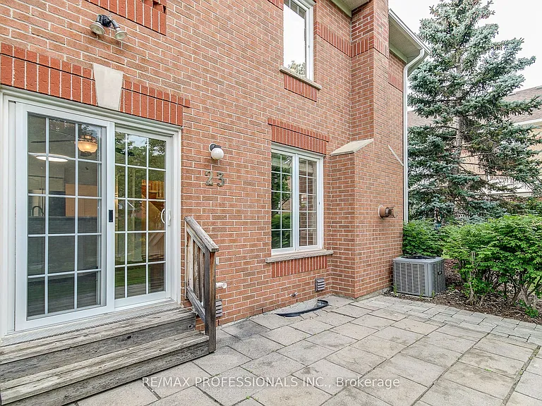 2145 Country Club Dr E #23 — Photo 28