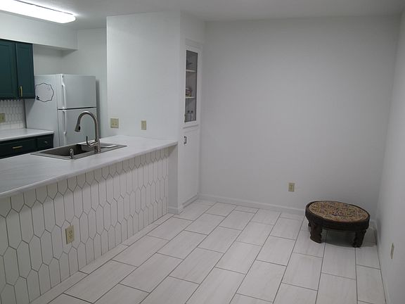 5th image of 10616 Mellow Mdws APT 12C
