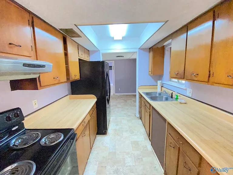 6005 Ellington Rd NW — Photo 9