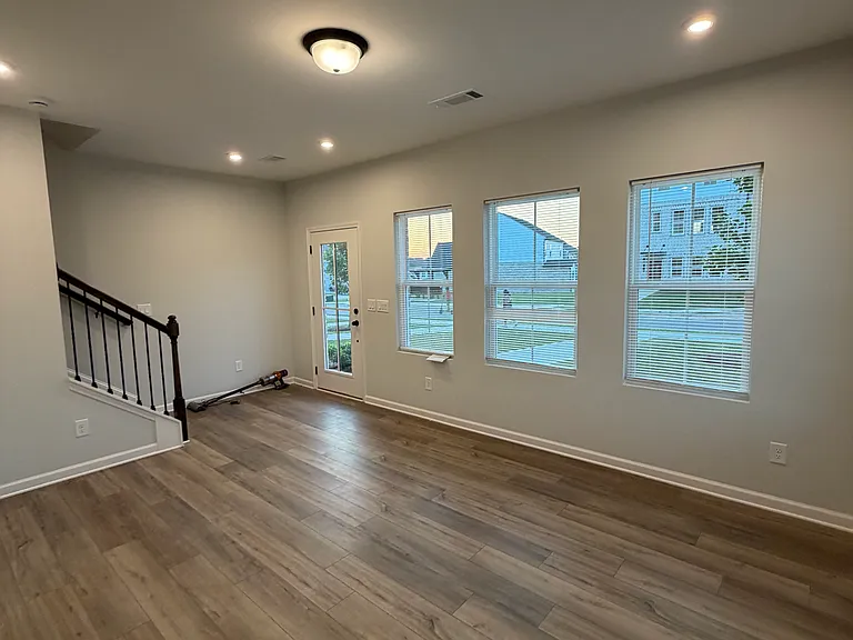 2827 Beacon Bend Xing — Photo 9