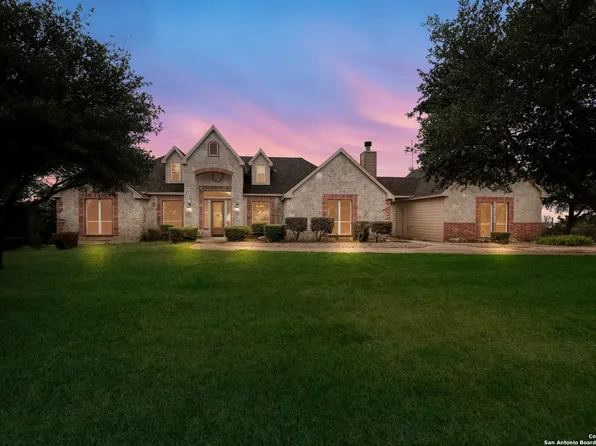 860 COUNTY ROAD 273, Mico, TX 78056