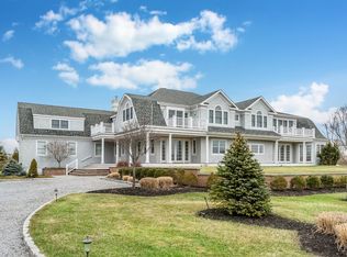 23 Westbridge Rd, Westhampton Beach, NY 11978