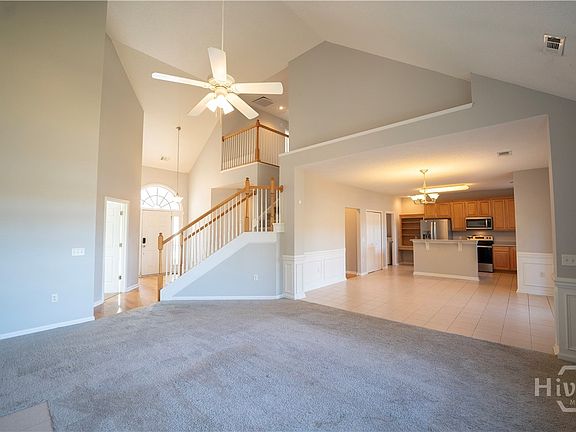 3rd image of 492 Golden Grove Ln
