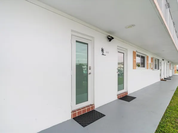 1116 Lake Terrace #111, Boynton Beach, FL 33426